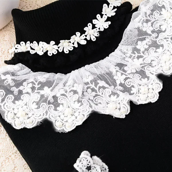 Lolita Girls Pullover Turtleneck Sweater Lace Thickened Knitted Sweater Sweet Flower Winter New Slim Fit White and Black Sweater