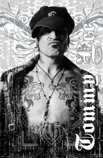 

TOMMY LEE POSTER AMAZING TATTOO POSE RARE NEW 24X36