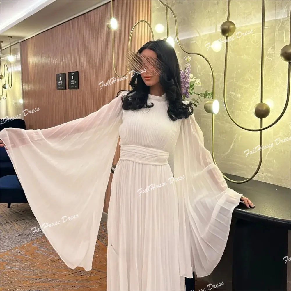 فستان سهرة رسمي بسيط مصنوع حسب الطلب برقبة عالية من الشيفون مطوي وأكمام طويلة على شكل جناح الخفّاش فستان حفلات طويل متدفق فيستدوس دي