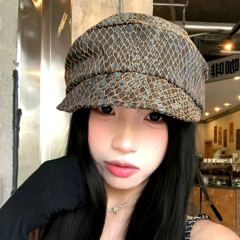 Vintage Snake‑Skin Print Newsboy Hats for Women Retro Grid Pattern Short Brim Berets Autumn Face‑Slimming Versatile Streetwear
