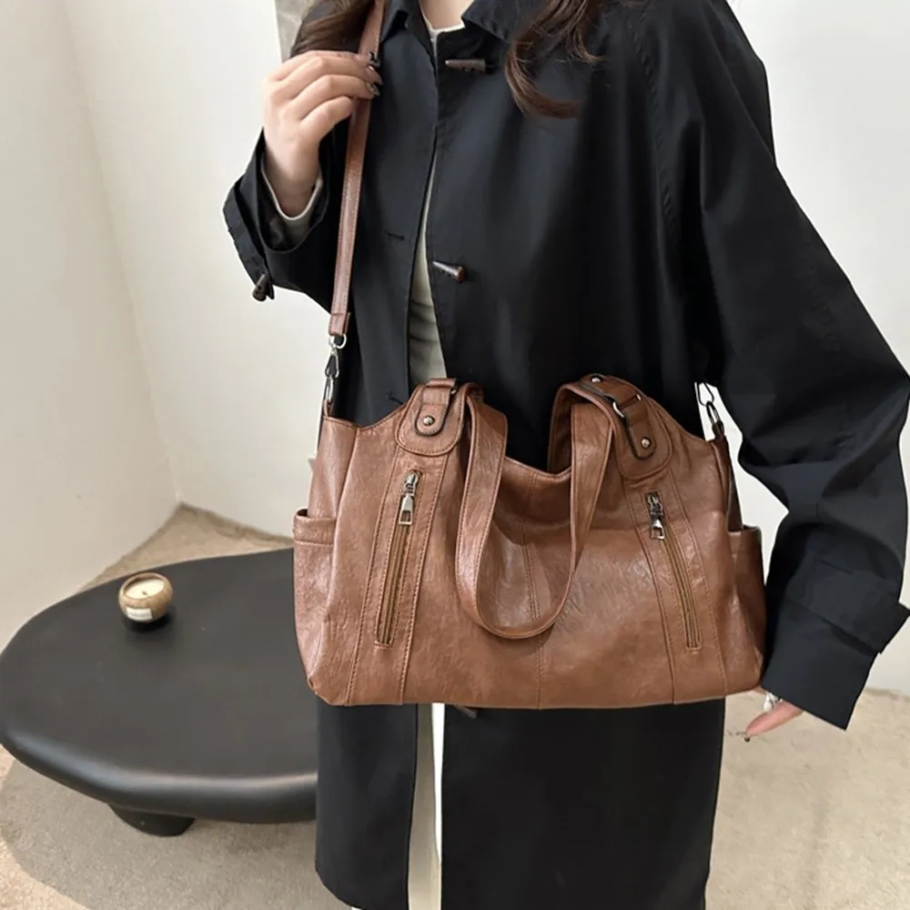 

Trendy Retro PU Shoulder Bag Locomotive Style Large Capacity Commuting Handbag Soft Waterproof Underarm Tote Bag Daily