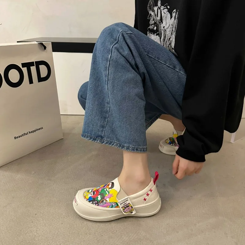 Women Platform Vulcanized Shoes 2024 New Woman Thick Sole Canvas Loafers Fashion Graffiti Sneakers Outdoor Flats Sports Shoes