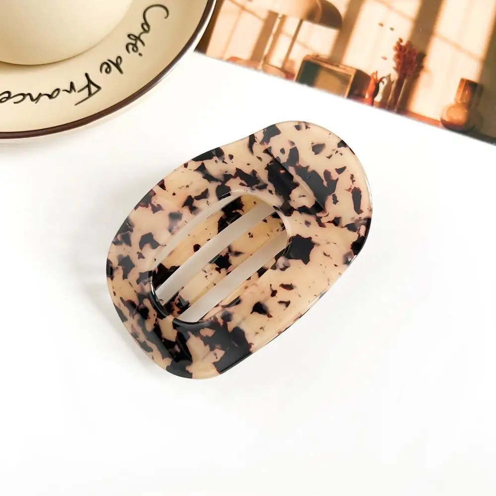 

Elliptic Shape Leopard Hair Claw Headwear Candy Color Acetic Acid Hair Clip Hair Accessories Kroean Style Acetate Barrettes