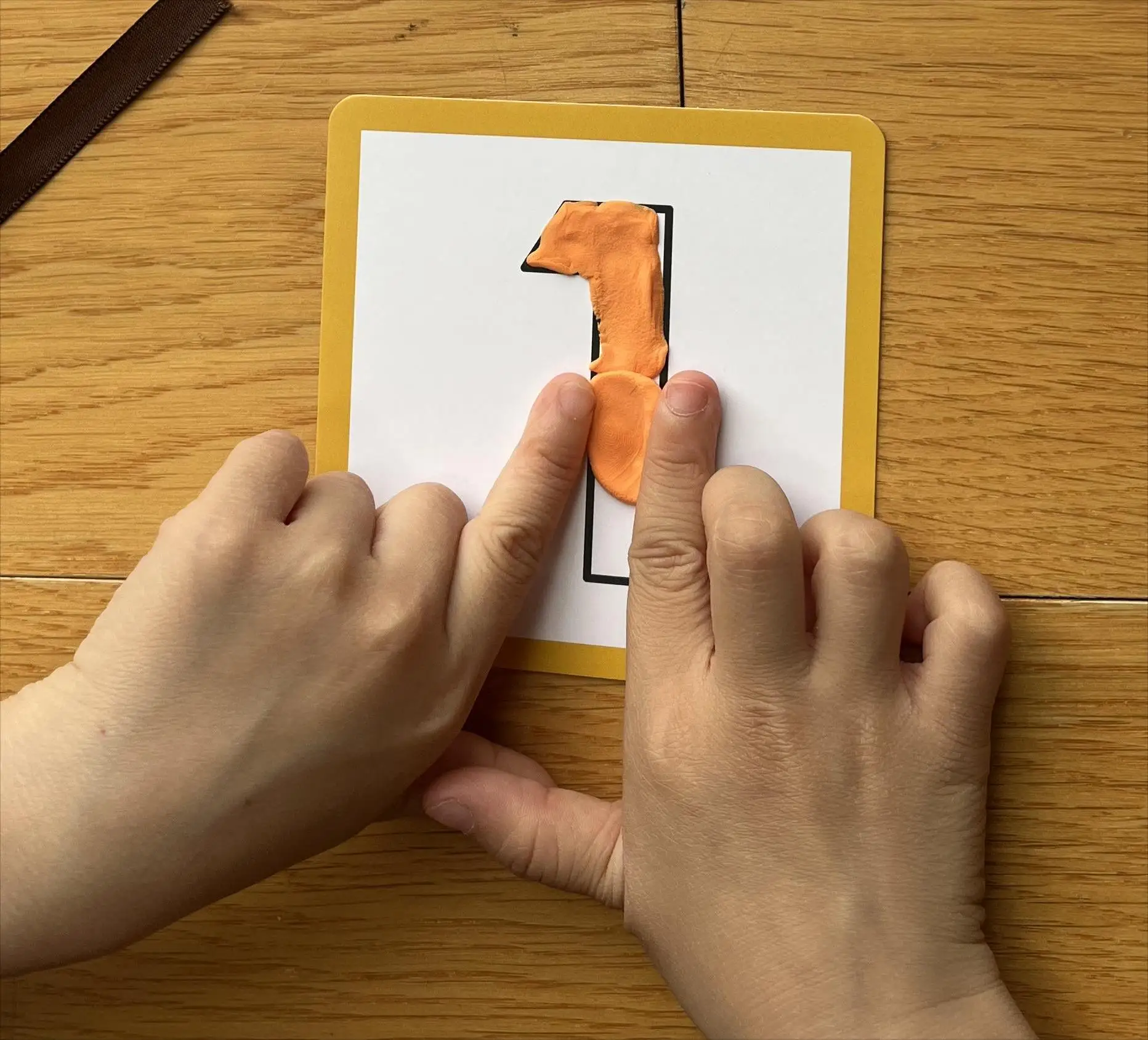 Schede didattiche per alfabeti e numeri