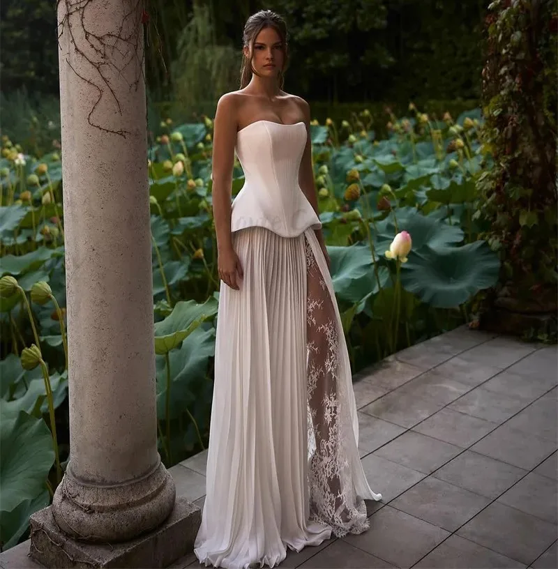 Sexy Boho A-line Wedding Dress 2026 Strapless Sleeveless Side Split Lace Satin Long Bridal Bride Gowns Vestidos De Noiva