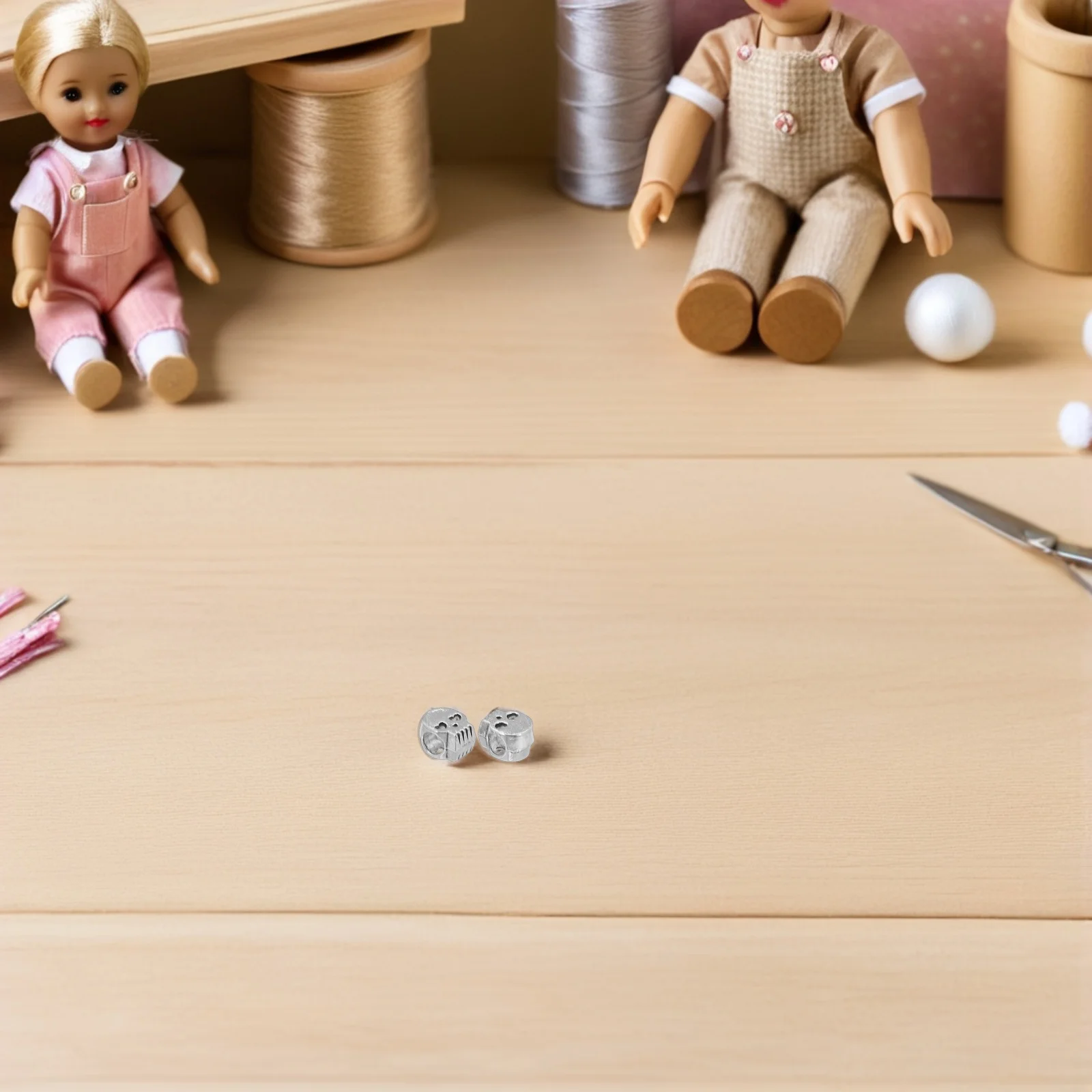 

100Pcs Macroporous Skull Beads 4.5mm Large Hole for DIY Jewelry Keychain Halloween Decor Crafting Big Hole Skull Beads