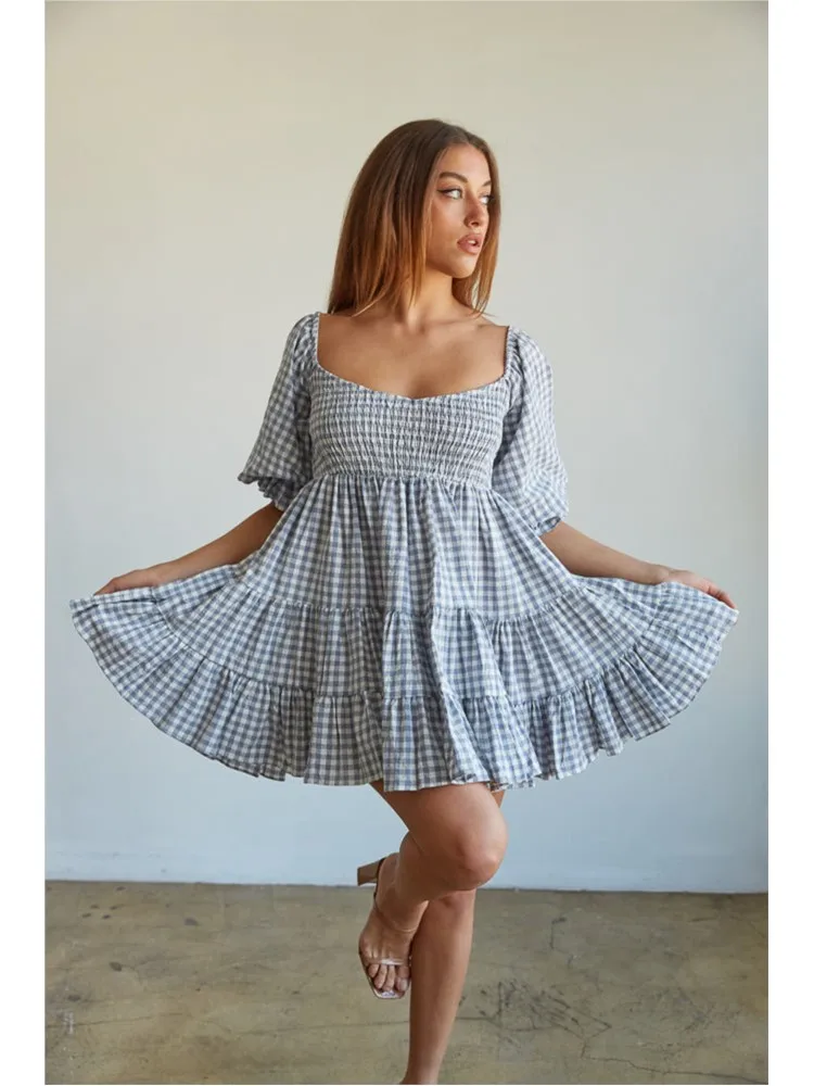 

2025 Spring And Summer New Fashionable Square Neck Short-sleeved Dress Loose Casual Mesh Printed Beach Vacation Dress Females