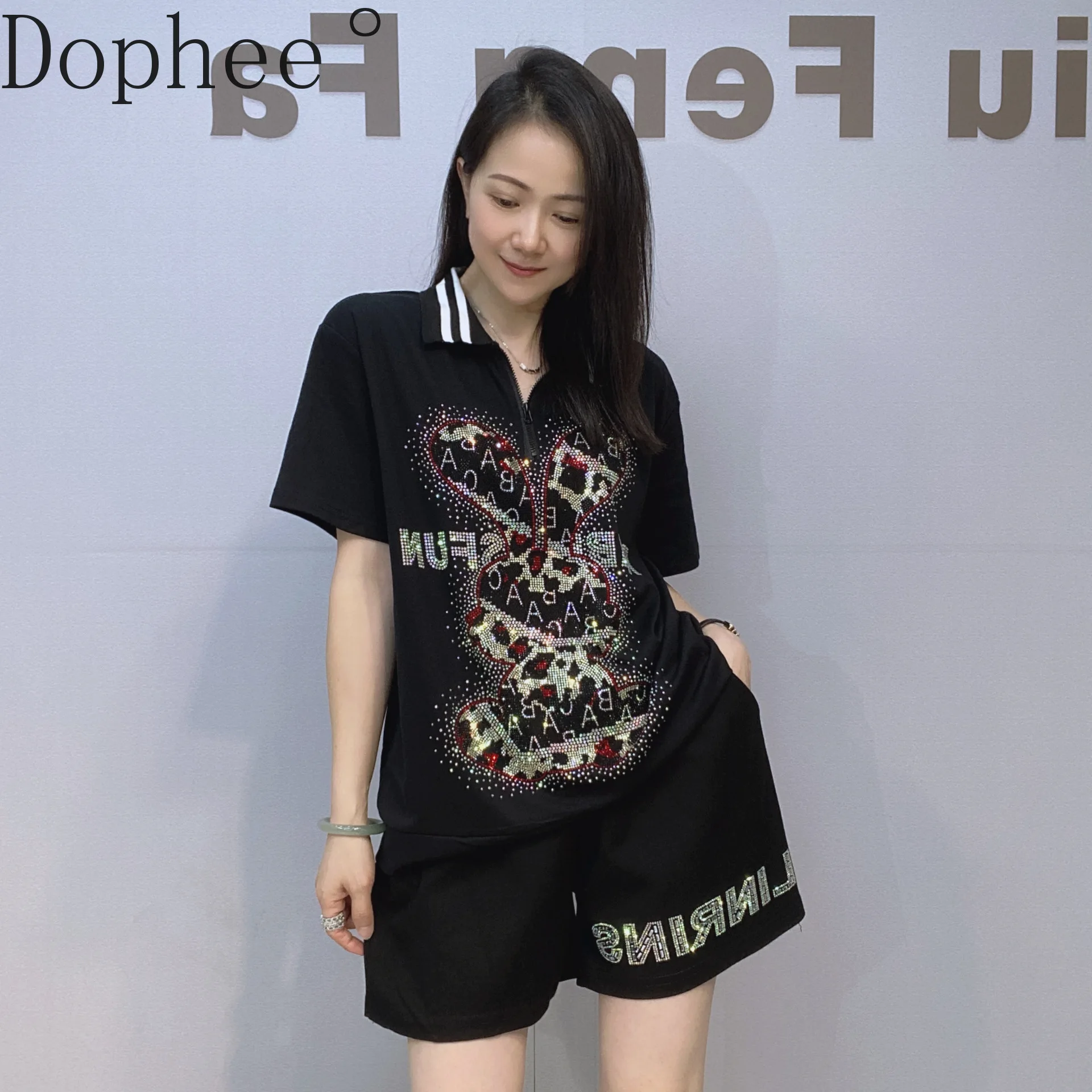 

Trendy Summer Women Two-piece Set Turn-down Collar Bunny Diamonds Short Sleeve T-shirt Top + Casual A-line Shorts Female Suits