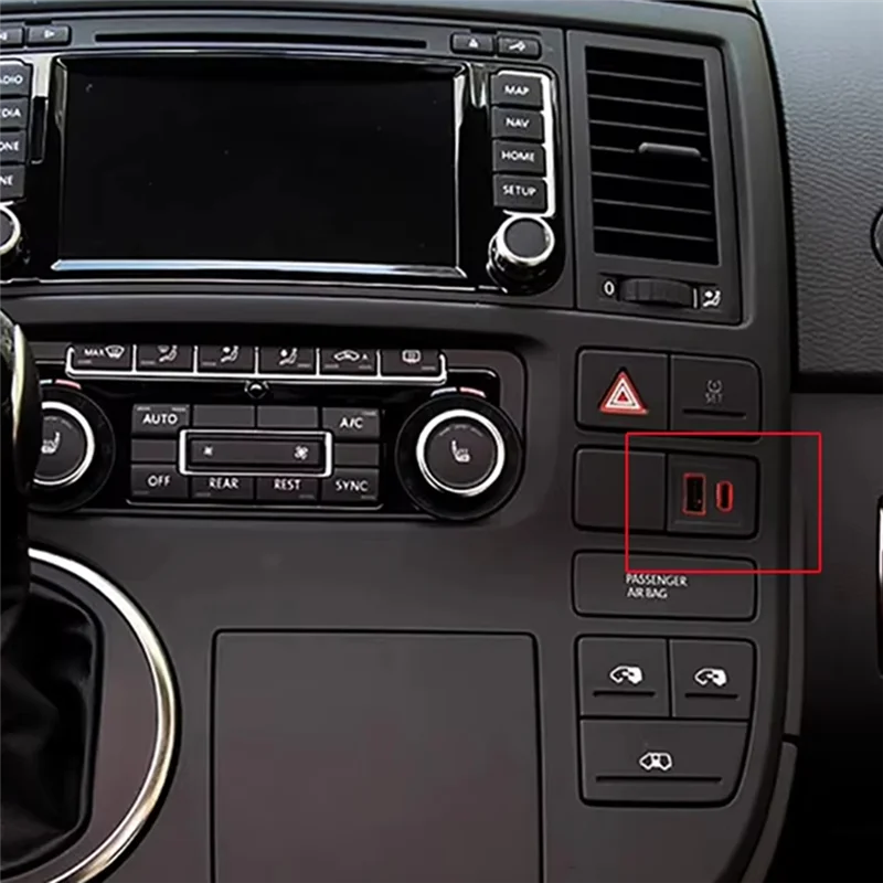 

Car Charger PD Port Fast Charging Phone Charging Adapter For Multivan T5 QC3.0 Fast Charging Car USB Charger