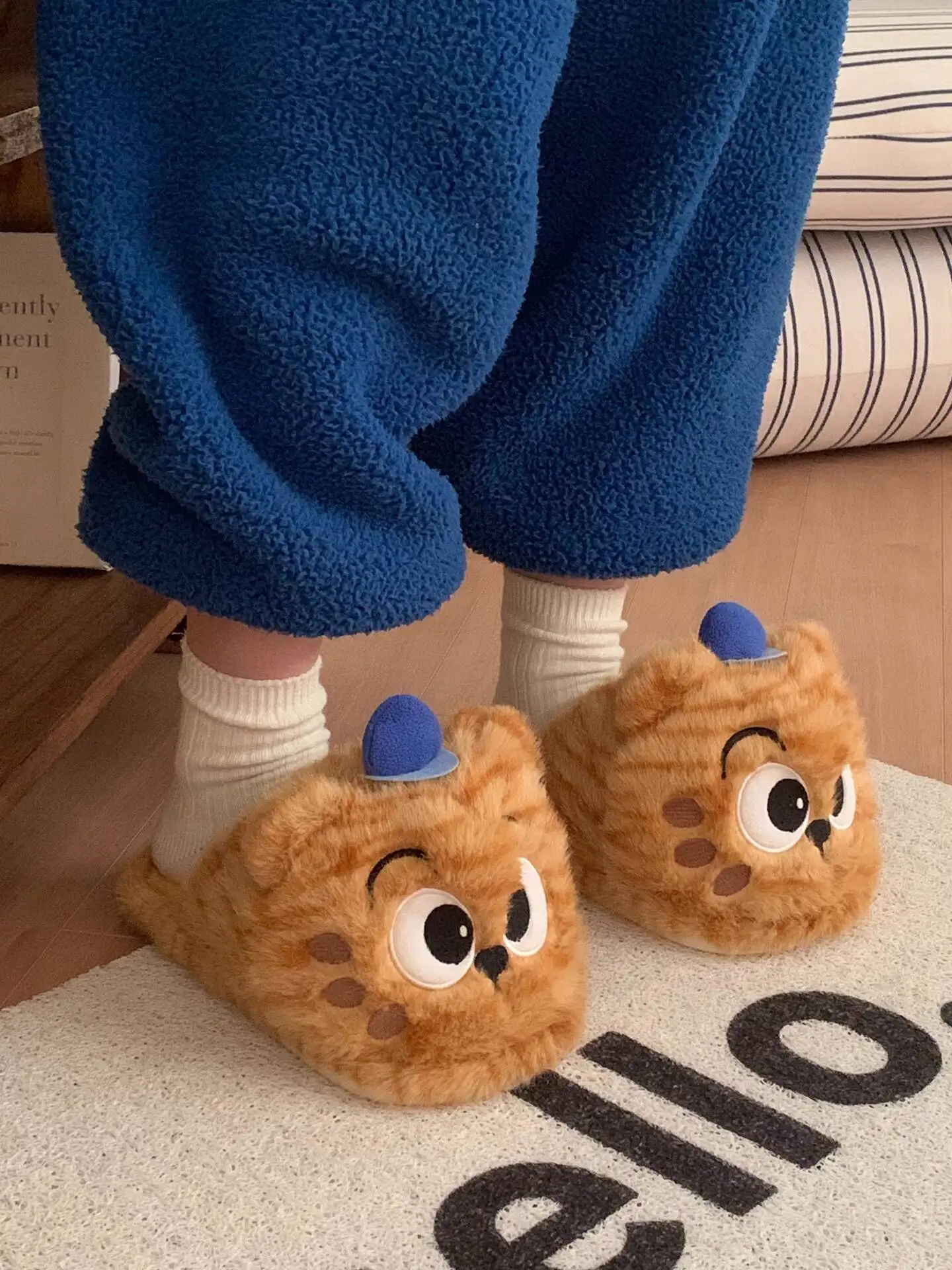 

Cute Tiger Plush Home Slippers For Couples 2025 Winter New Unisex Indoor Household Cotton Slippers