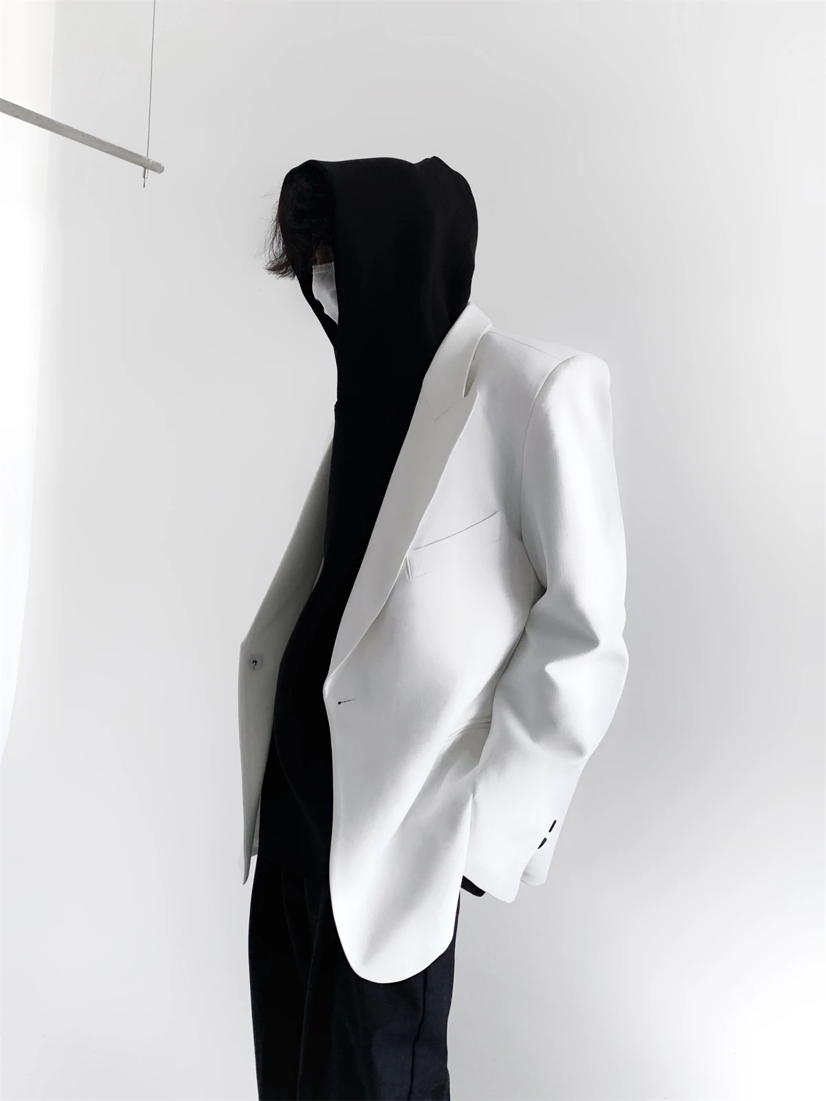 Minimalist Autumn Mountain Wind Men's Casual Suit Jacket with Shoulder Pads Draping Feel Notch Lapel Spring Fashion Trend