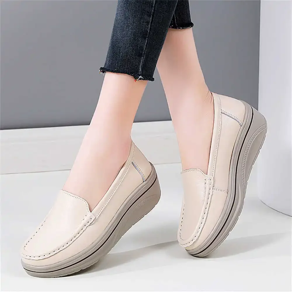 Without Strap Autumn Fashion Sport Shoes Vulcanize Brown Women Sneakers Cheap Maculino Tennis From China Practice