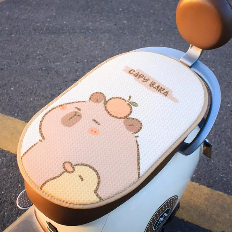 

Motorcycle Seat Cover Cute Capybara Motorcycle Saddle Seat Pressure Relief Air Cushion Cool & Breathable Travel Seat Breathable