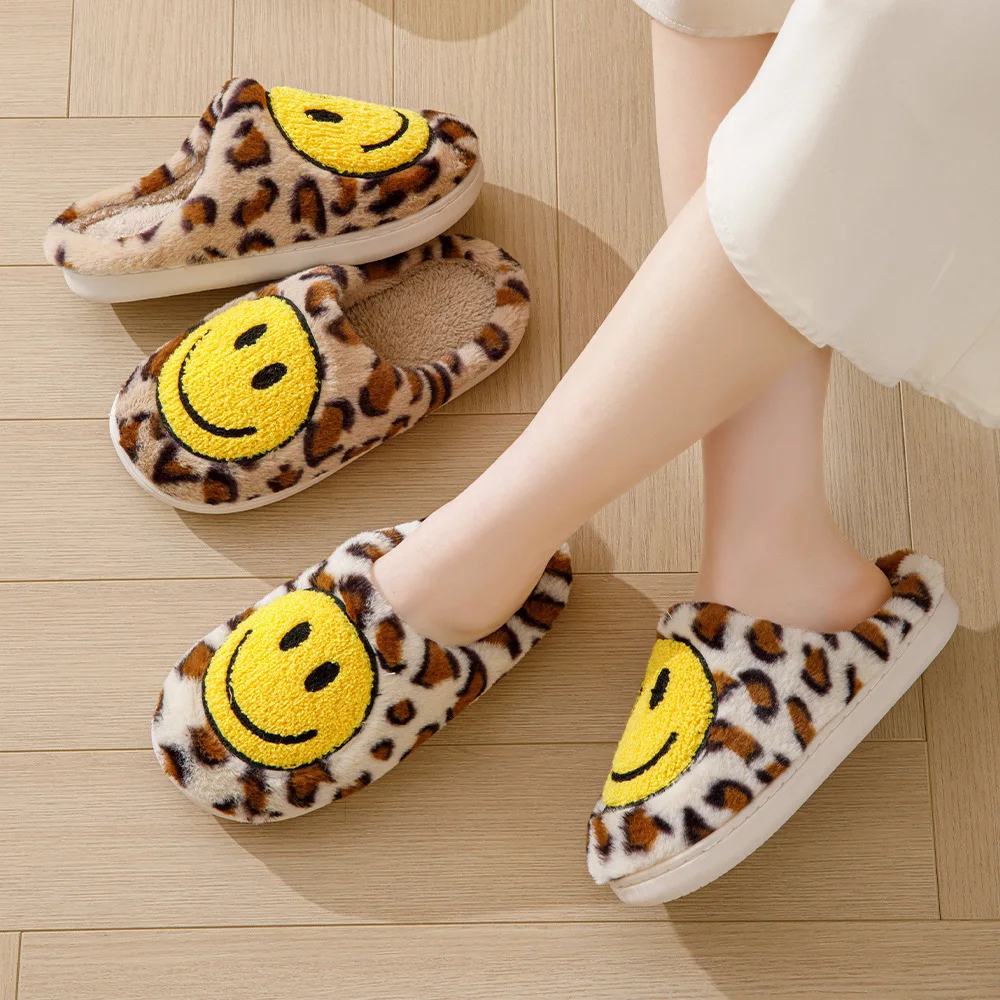 Fluffy Slippers for Home Smile Platform Shoes Women New Indoor Plush Sliders Warm Flats Chic Winter Footwear zapatos de mujer