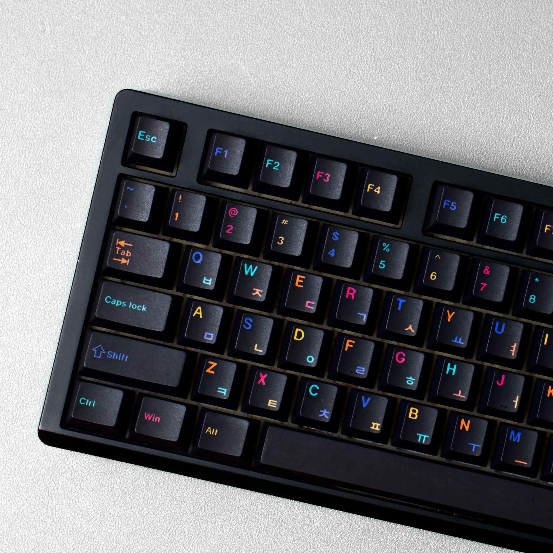 143 Klawisze Kreatywne Keycapy – Gaming Accessories Aesthetic recenzja i cena