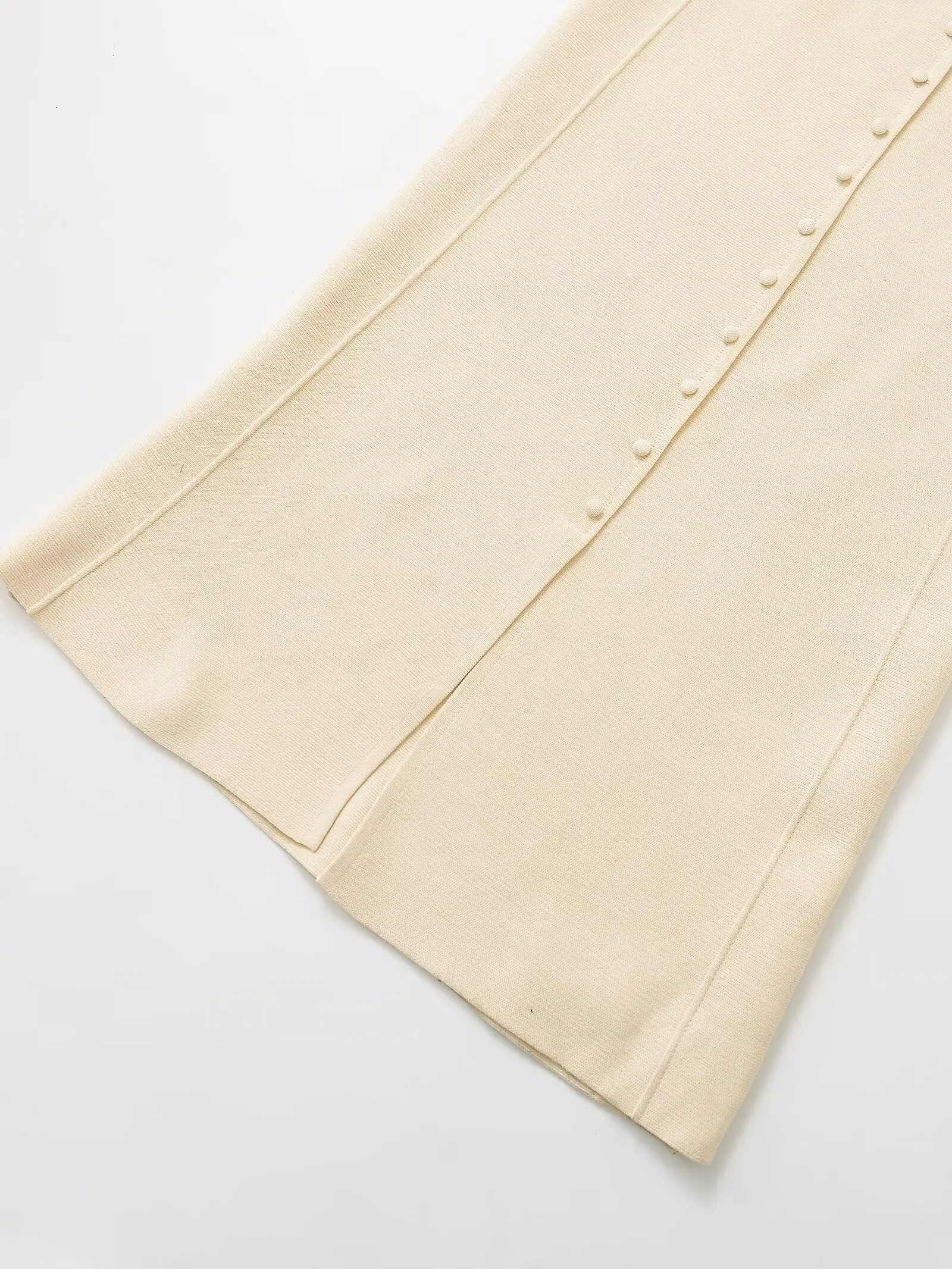 Maxdutti Minimalist Women's Beige Knitted Dress With Belt French Round Neck Single Breasted Short Sleeved Dress Women