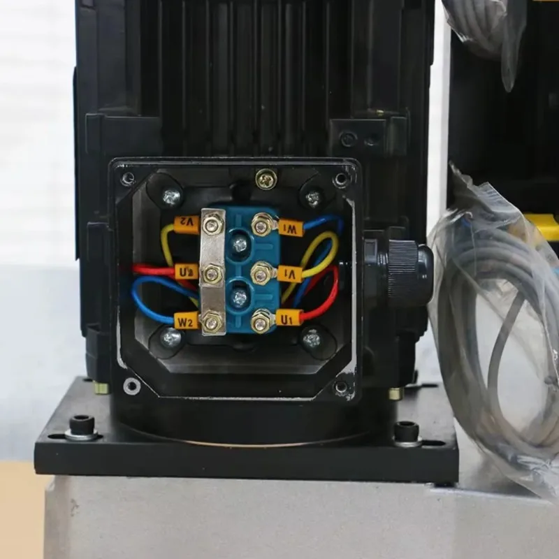 Dual Servo Motor Drilling Tapping Head Servo Drive & Feed Type In Stock