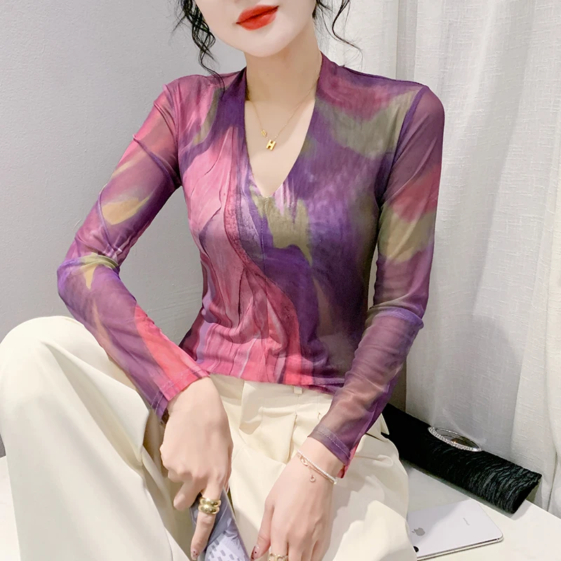 Faionable Long Sve V-Ne Me T-shirt da donna Autunno New Sle Base irt Youthful Print Double Layer Street Sle Top