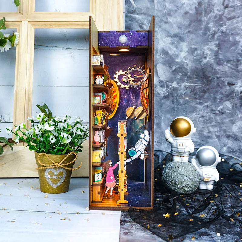 Tonecheer Libro a induzione interstellare Nook Diorama Kit modello Puzzle in legno 3D Fermalibri in legno Decorazione casa delle bambole Regalo di compleanno