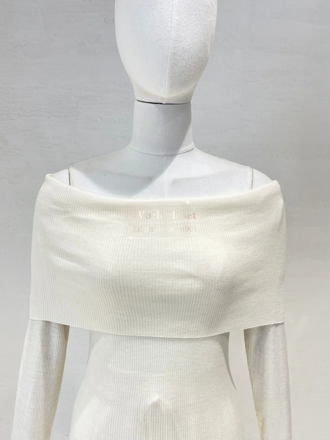 

2025 элегантные белые женские модные блузки с открытыми плечами и длинными рукавами, топы