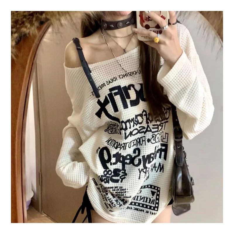 Letter printed off shoulder long sleeved shirt for spring and summer 2024 new loose top  crop top women