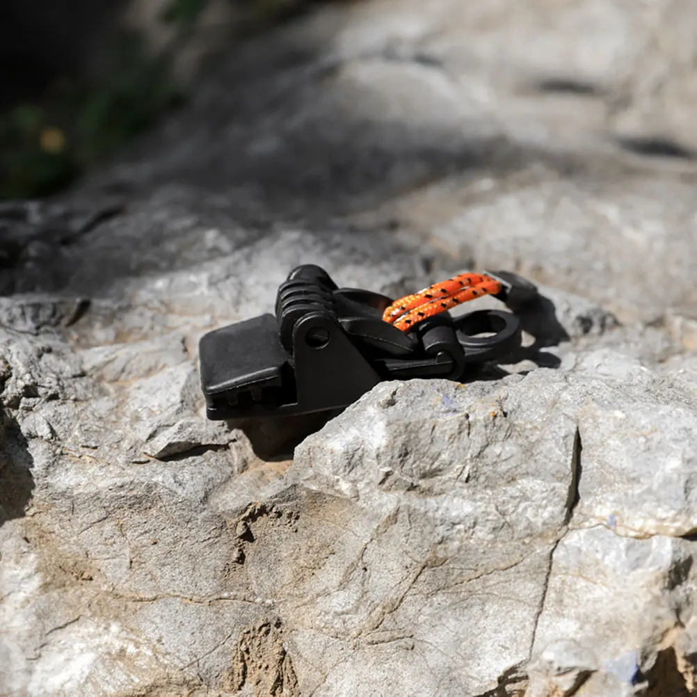 

2Pcs Wear-Resistant Tent Clips Easy Install Remove Multipurpose for Thick Thin Tents Outdoor Windproof Tent Fasteners