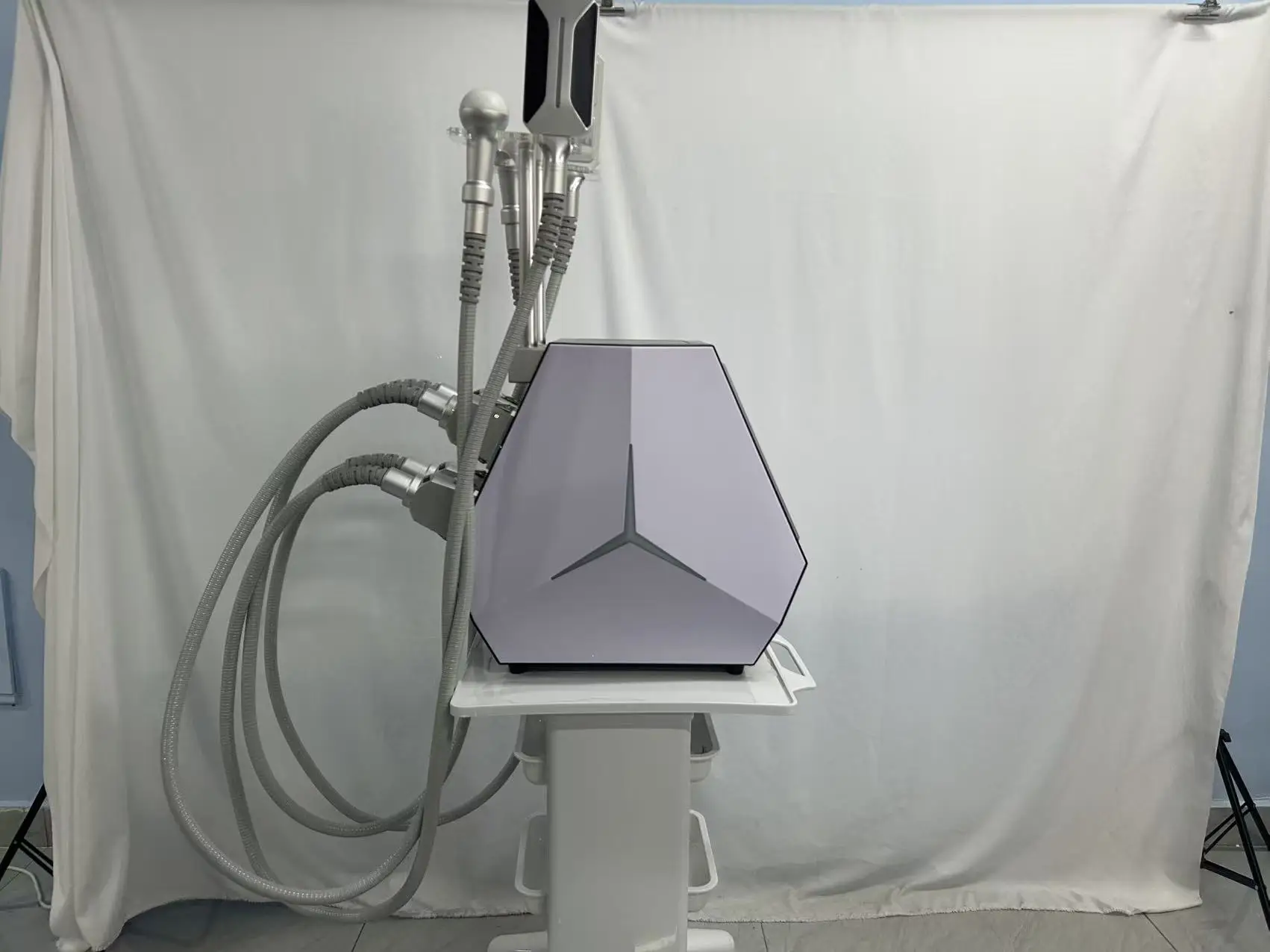 Máquina profesional efectiva avanzada para esculpir el cuerpo con dos cabezales redondos y dos placas de congelación para reafirmar la piel y bajar de peso