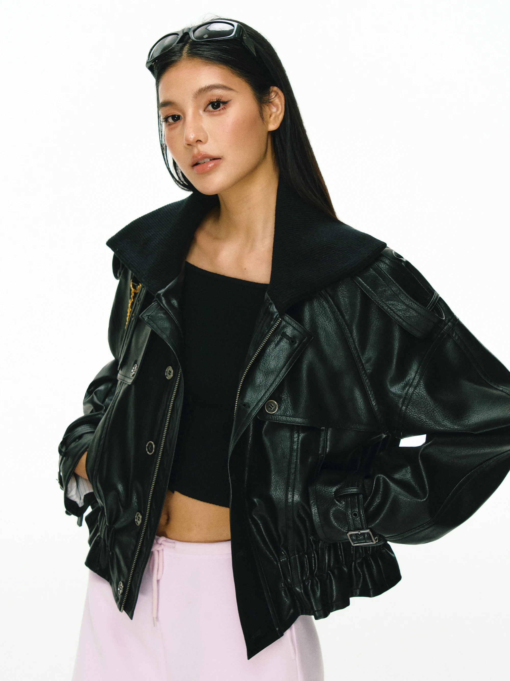 เสื้อโค้ทหนังวินเทจทรงตรงสำหรับผู้หญิง รุ่นใหม่ล่าสุดจาก Ariseism  วัสดุ PU สีต่างๆ  ติดซิป