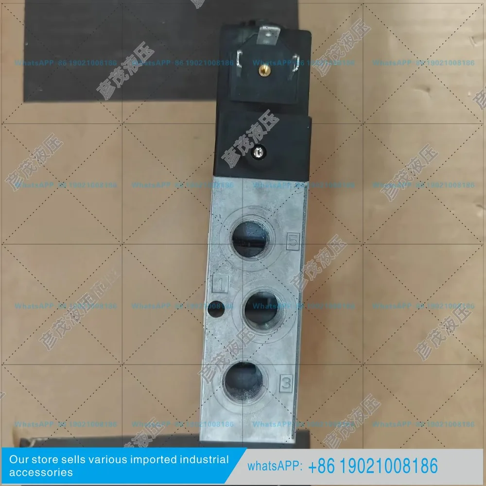 Genuine spot 5776070220 two-position five-way reversing valve Anwochi CD07 series