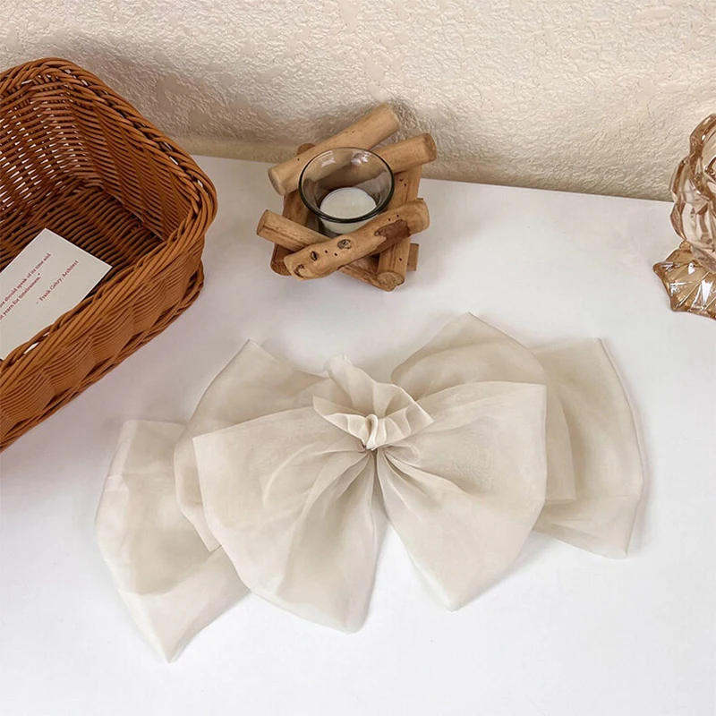 دبوس شعر من النسيج القطني مع دبوس شعر مطوي متعدد الطبقات على شكل فيونكة عصرية وإكسسوارات شعر نسائية حلوة وأنيقة