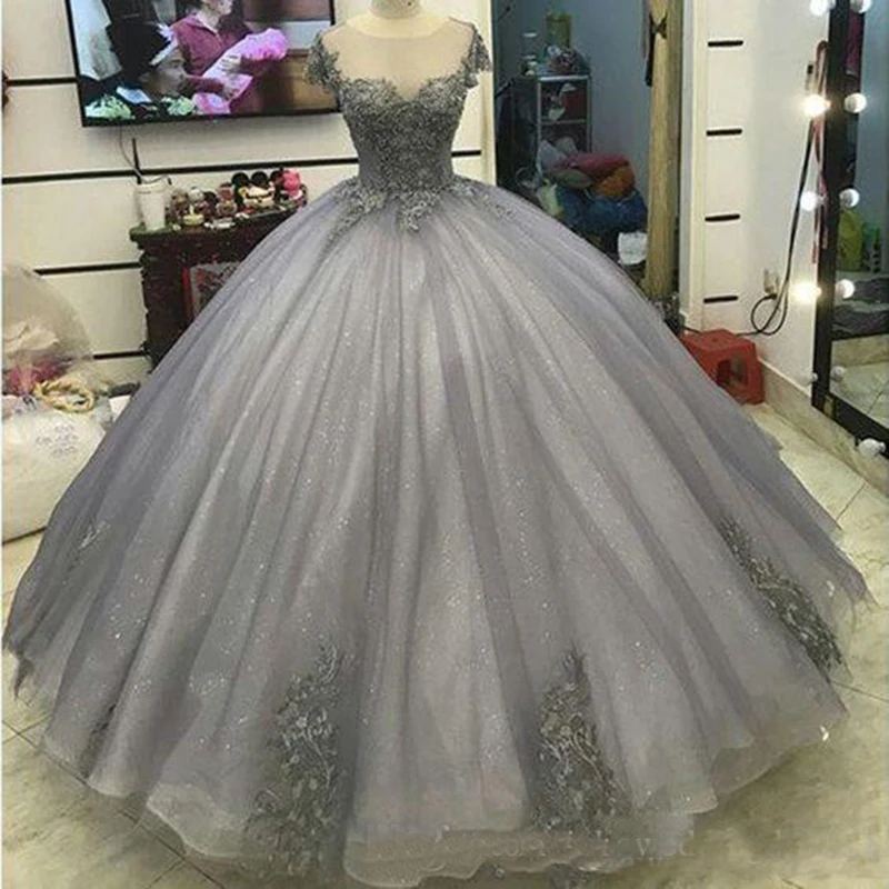 Elegant Silver Ball Gown Quinceanera Dresses Beaded Sweet 16 Year Prom Party Gown Vestidos De 15 Anos Customized