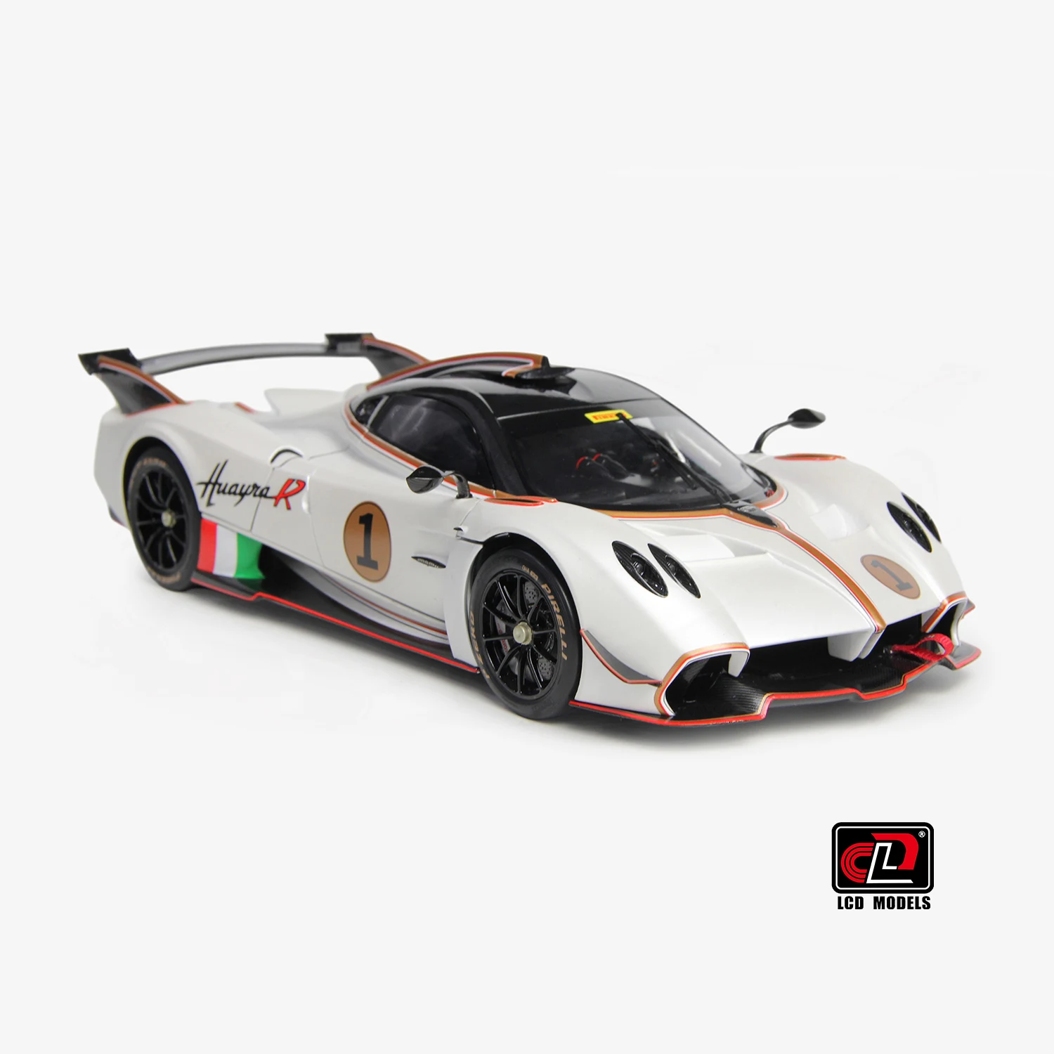 LCD Model 1/18 scale collection Pagani Huayra R Pearl white die cast model static display festive gift collection