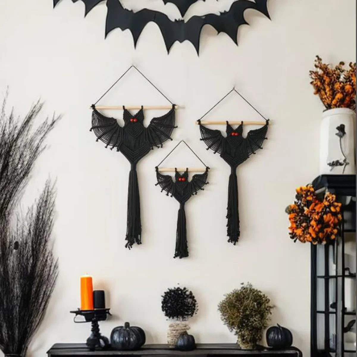 Macramé de murciélago de Halloween para colgar en la pared, decoración artística geométrica, adorno gótico tejido hecho a mano para dormitorio, color negro