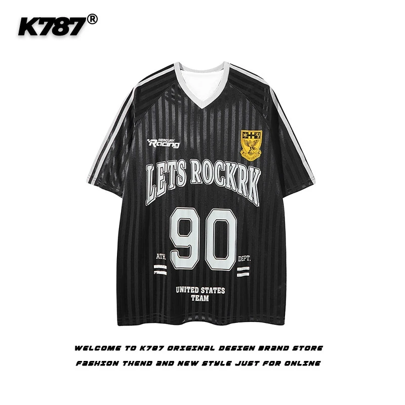 

2025 3D printed American retro striped blokecore jersey for men and women, quick-drying sports T-shirt for couples.