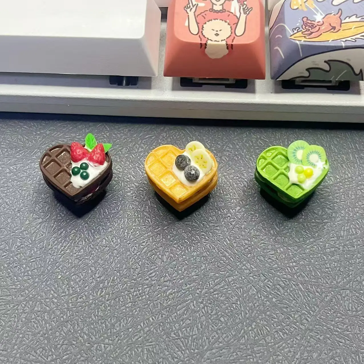 DIY Universal Creative Mini Heart shaped Biscuit Keycaps Couple Gift Cross Axis Switch Game Mechanical Keyboard Dessert Keycaps
