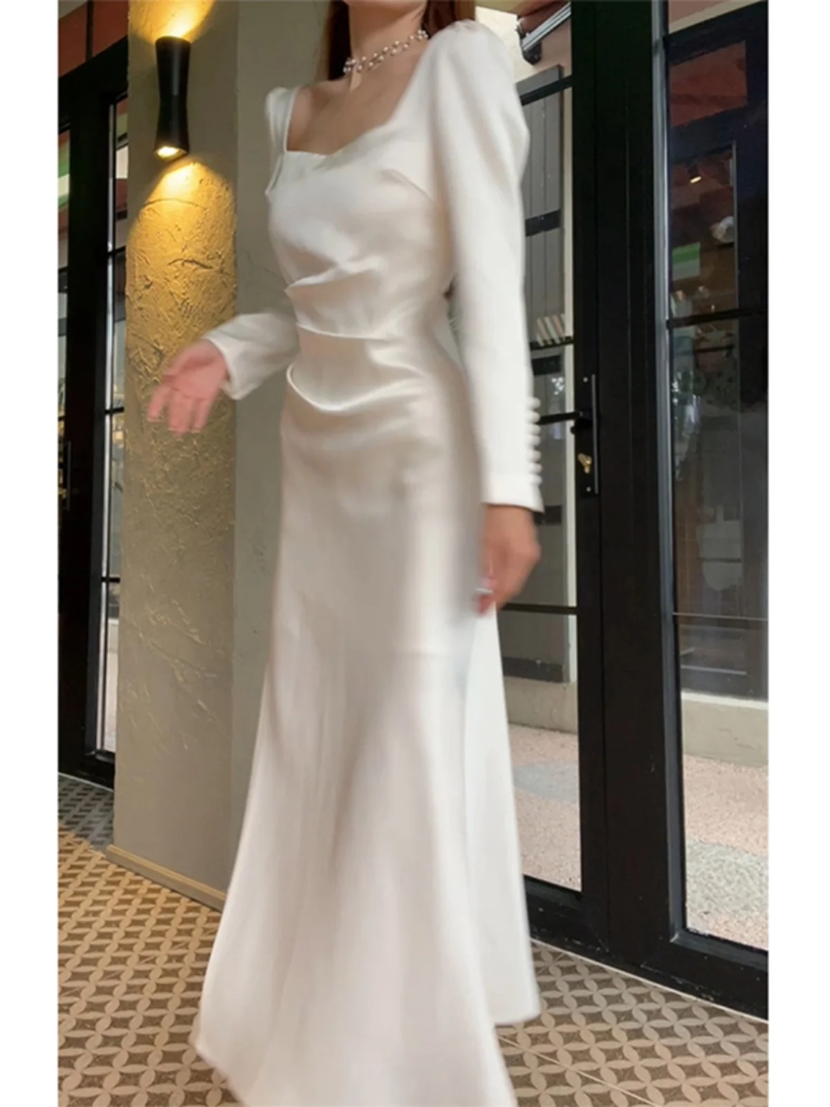 

Ele White Satin Long Sve Evening Dr Square Collar Ceremony Registration Engagement Banquet Annual Meeting Host Dr