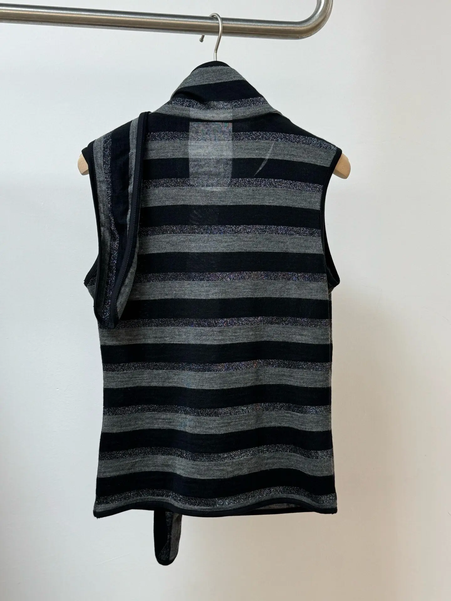 2026 New Women's Striped Knitted Sleeveless Vest