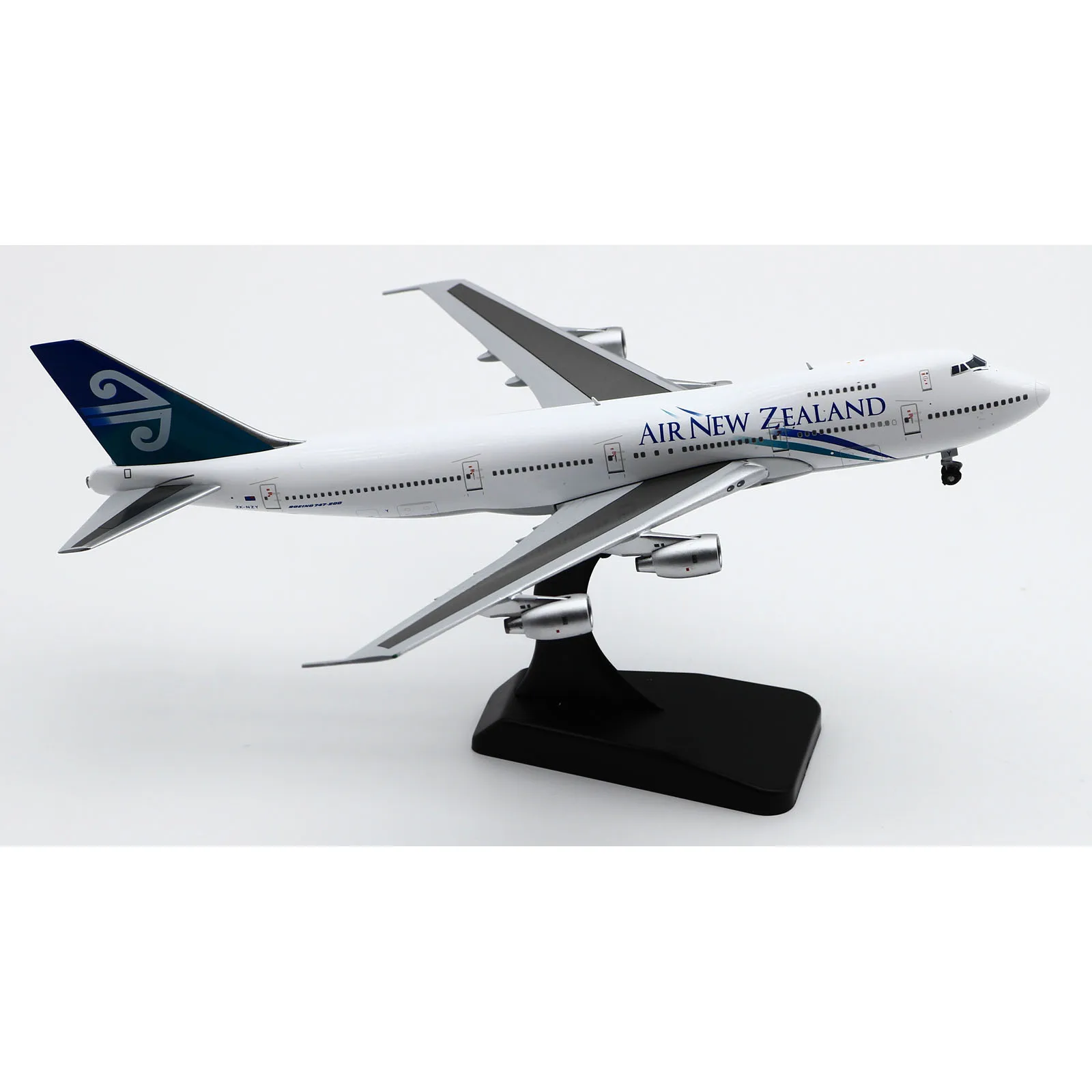 BB4-742-001 Alloy Collectible Plane Gift JC Wings 1:400 Air New Zealand Boeing B747-200B Diecast Aircraft Jet Model ZK-NZY