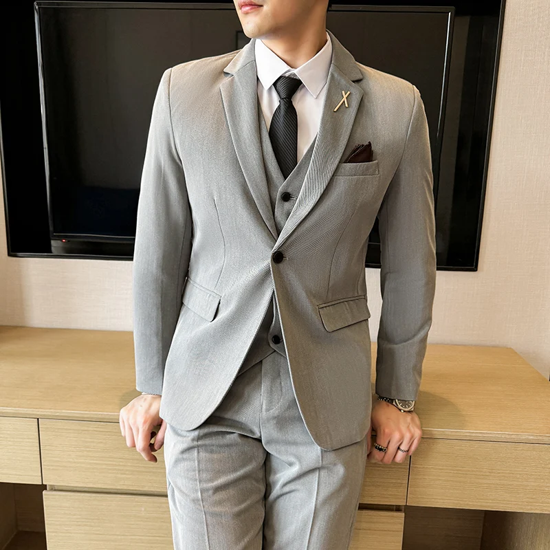 

Suit (Blazer+Vest+Trousers) Men's Fashionable Business Outdoor Formal Wear, Professional Wedding Groom and Best Man Casual Suit