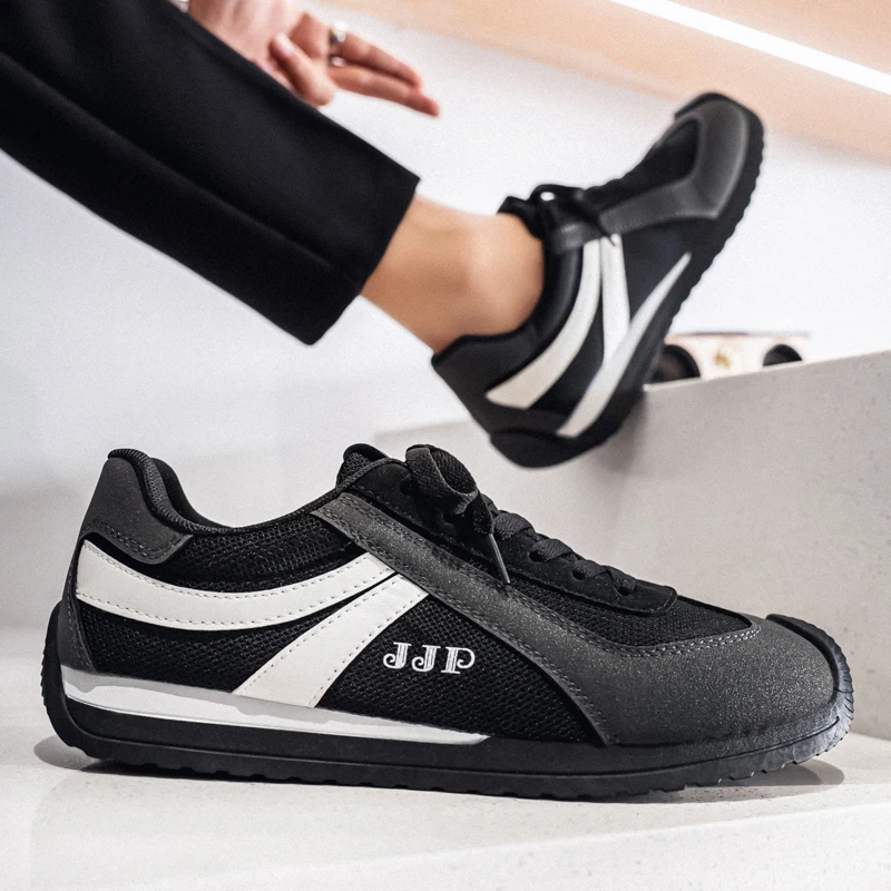 

Spring and Autumn Men's Thick soled Board Shoes High quality Leather Casual Sports Shoes Comfortable Student Fashion White Shoes