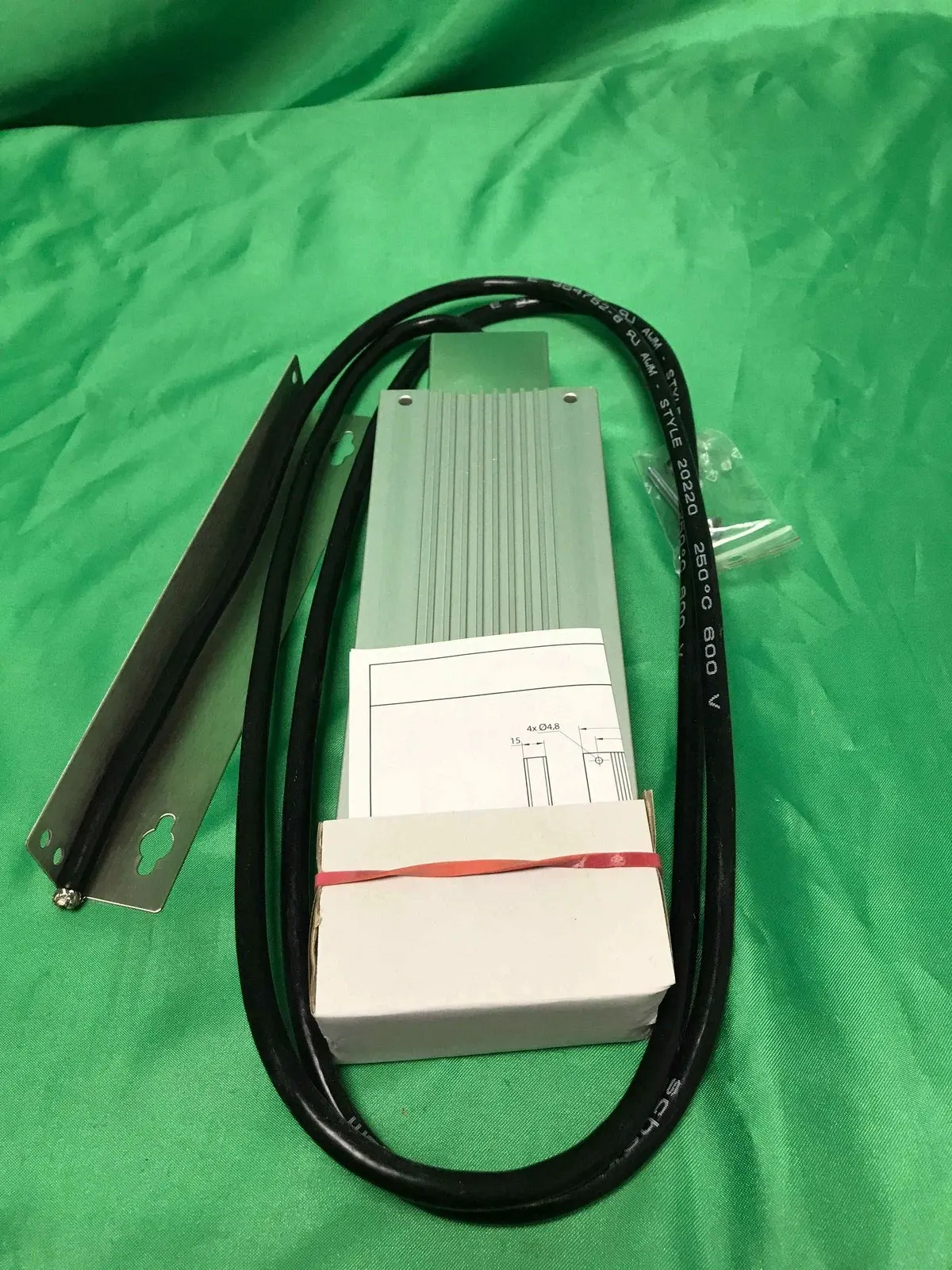 Brand New  VW3A7601R20 VW3A7602R20 VW3A7604R20 VW3A7605R20 VW3A7607R20 One Year Warranty