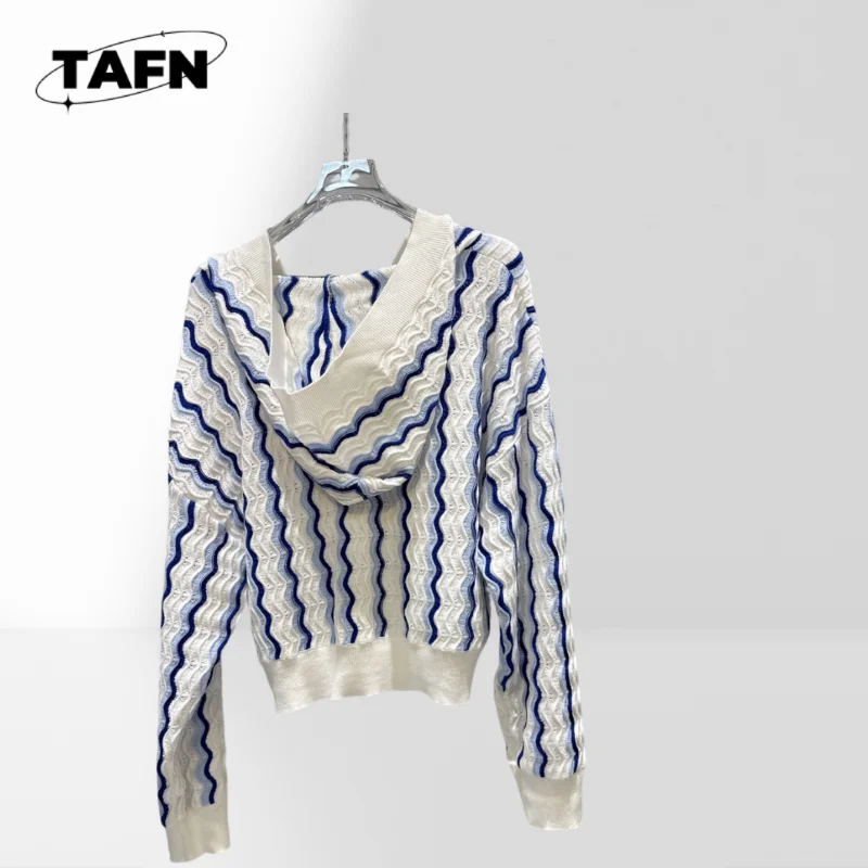 طقم صالة نسائي كاجوال من السراويل القصيرة وأعلى ملابس صيفية متطابقة طقم شورت قطني ناعم للنساء صيفي AH2120