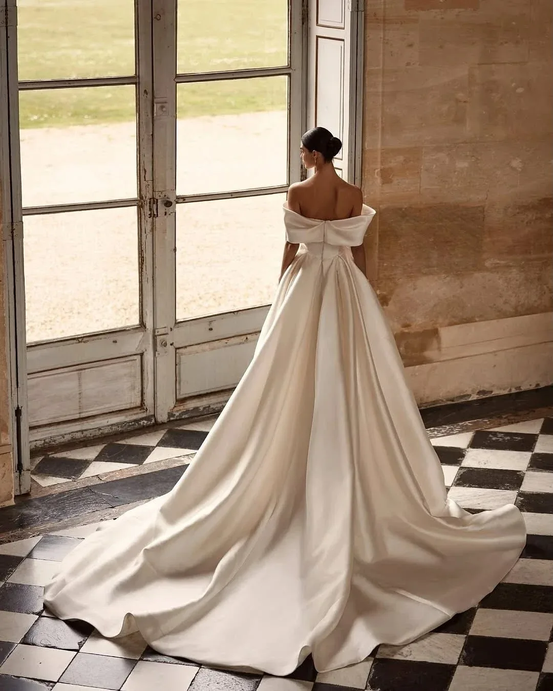 2026 Off Shoulder Satin Wedding Dress Vintage Bride Dress Folded Elegant Women Bridal Gown Vestido De Novia customization