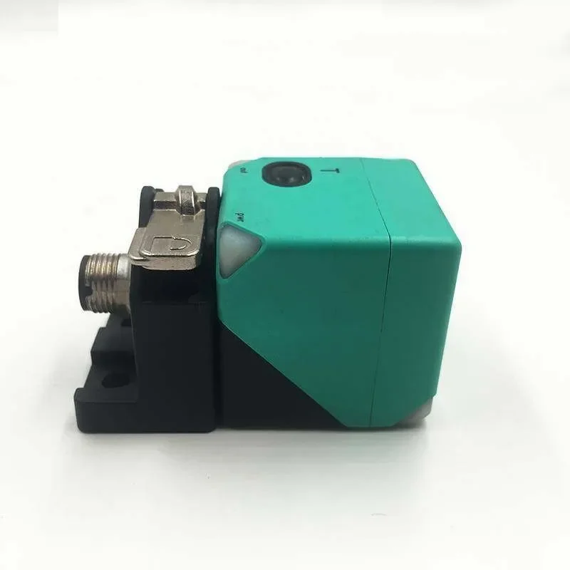 

New Original UC2000-L2-E5-V15 Proximity Switch Sensor