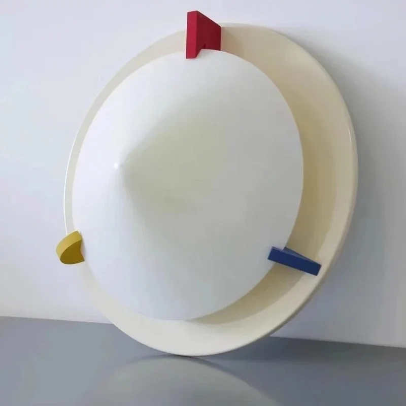 

Настенный светильник в стиле Мемфис, художественная атмосфера, современная гостиная, фойе, коридор, лестница, фон, настенная декоративная лампа