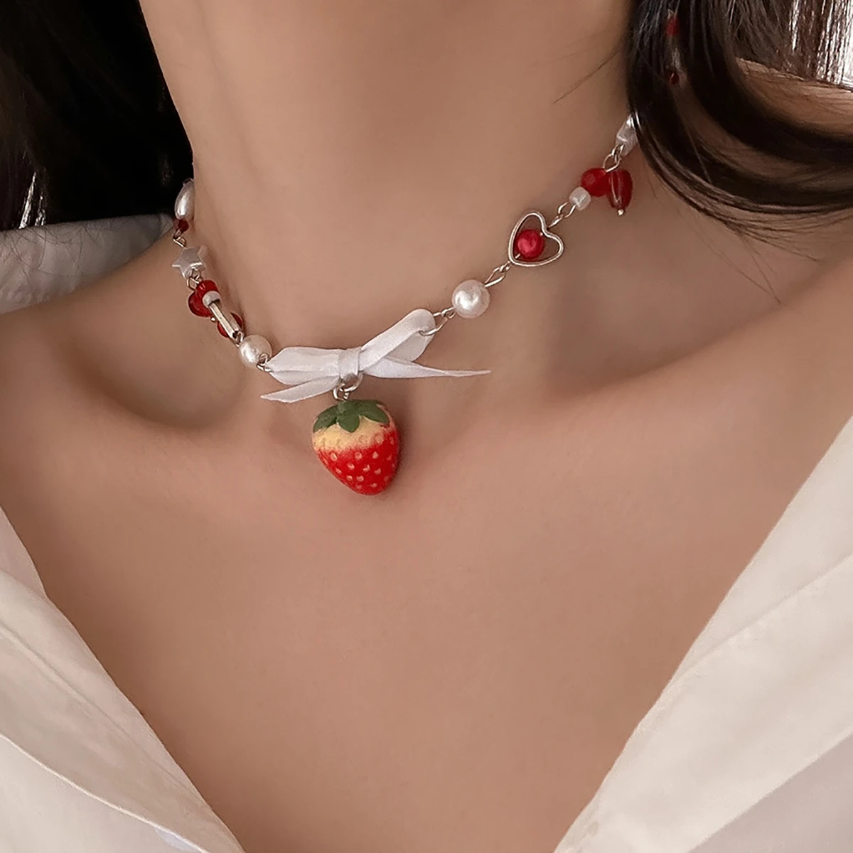 Salircon Korean Cute Red Strawberry Pendant Collar Necklace Gothic Y2K Heart Shaped Imitation Pearl Chain Choker Trend Jewelry