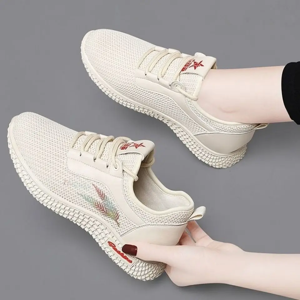 Sneakers Wanita Baru 2023 Sepatu Kasual Wanita Hak Tinggi Musim Panas Musim Gugur Sepatu Platform Wedges Wanita Sepatu Pelatih Sol Tebal Wanita