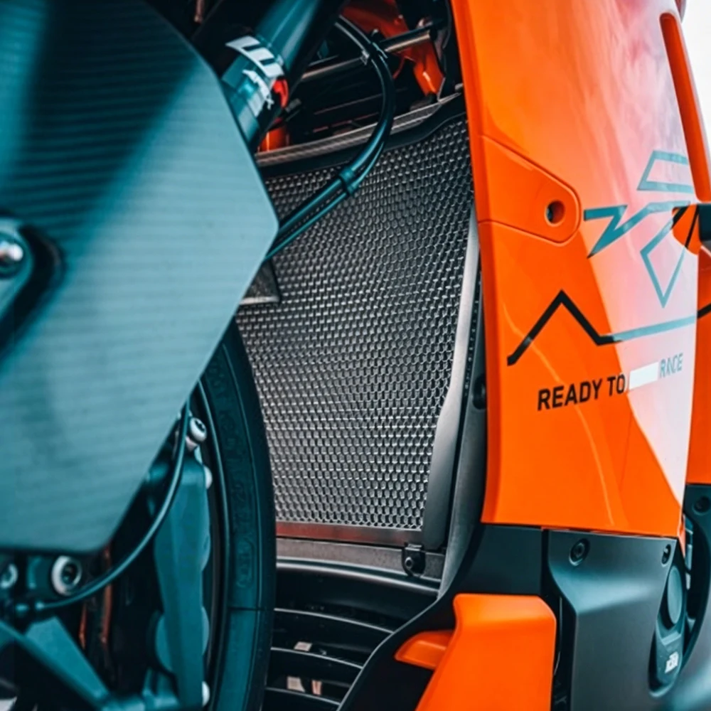For KTM 990 RC R 2026 990 RC R Track 2026- Motorcycle Radiator Guard Grille Protective Cover Heat dissipation network protection view 3