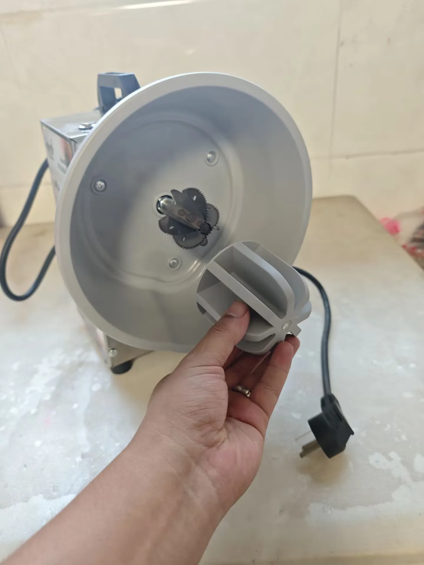 Stainless Steel Electric Coconut Processing Machine Grater Coconut Meat Grinder Grating Scrapper Scraper Machine