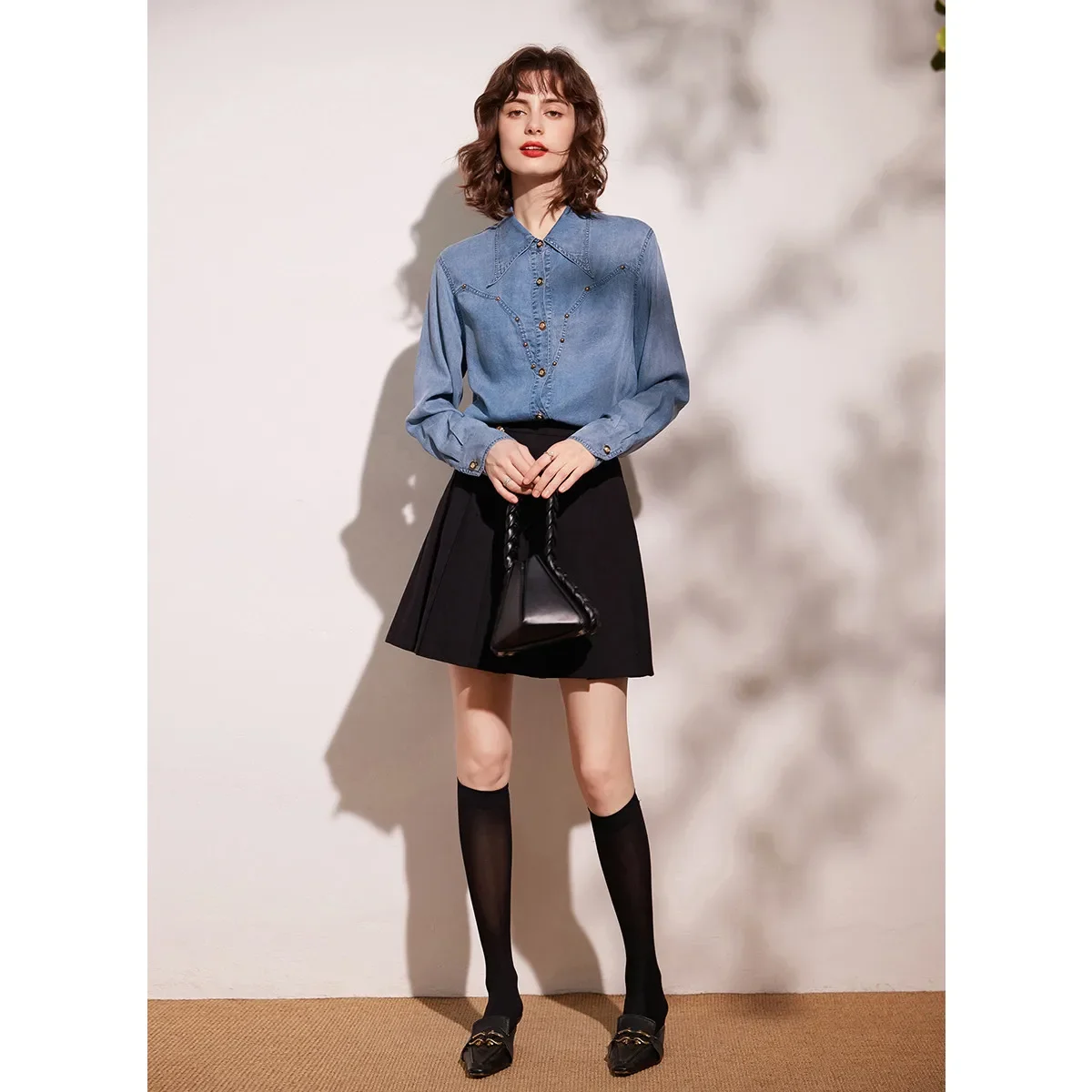 LOUIS YAO 2024 Spring and Autumn Small Collar Wave Split Denim Shirt Fashion Rivet Decoration Long Sleeve Women\'s Shirt